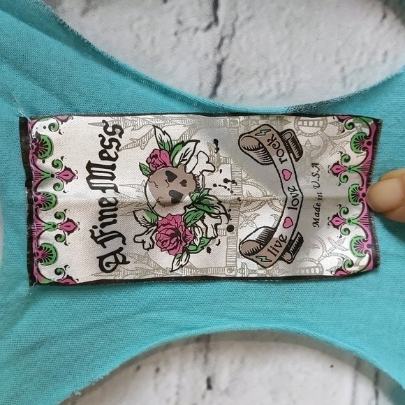 Y2K Hot Topic Teal Tie Dye Fine Mess Tank Top - Picture 3 of 4